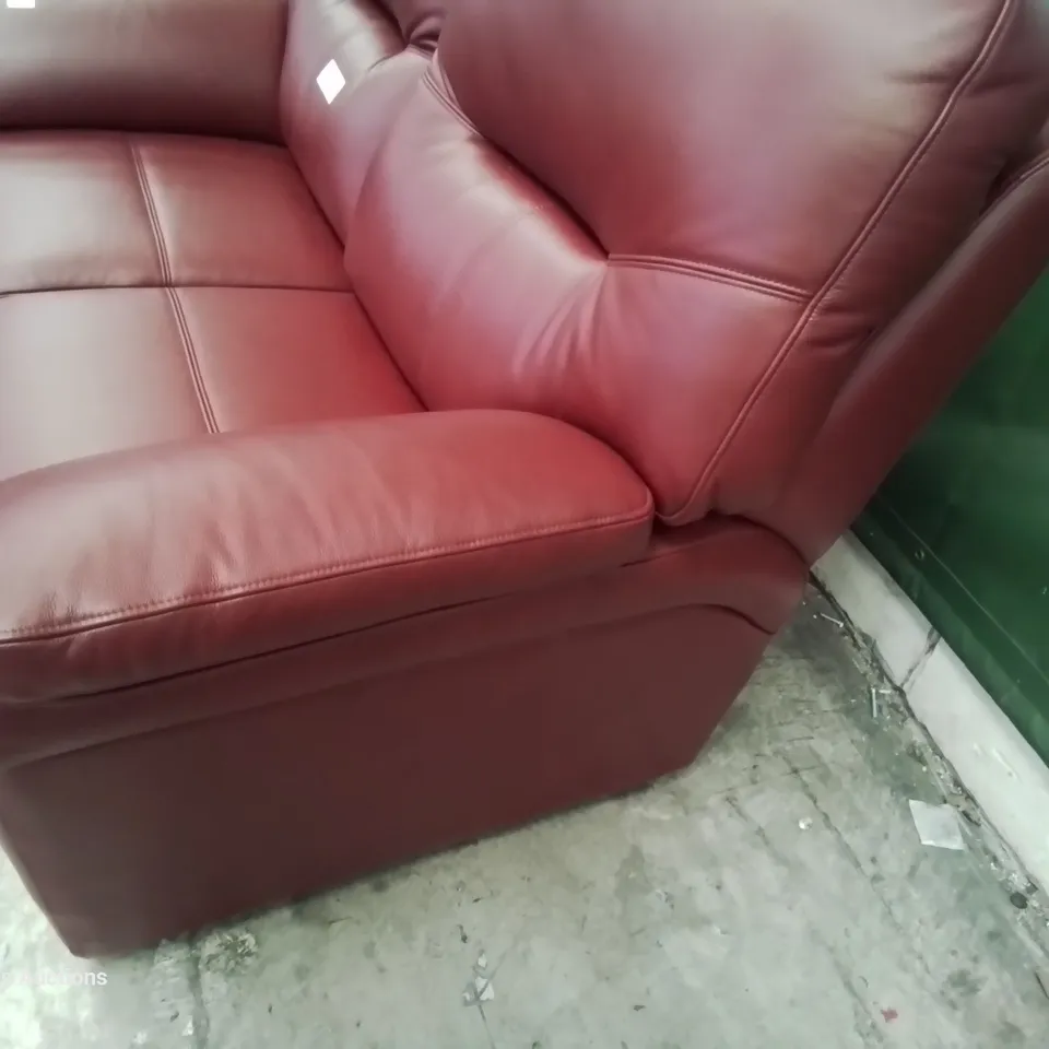 QUALITY BRITISH DESIGNER & MANUFACTURED G PLAN SEATTLE TWO SEATER SOFA CAPRI CLARET LEATHER 