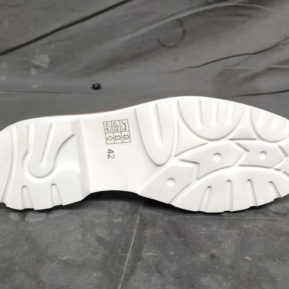 MODA IN PELLE NAVY TASSEL LOAFERS - SIZE 42