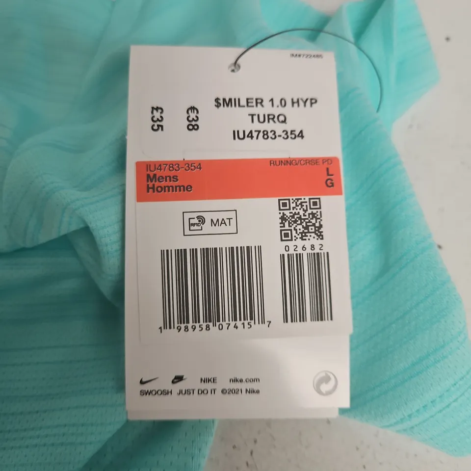 NIKE RUNNING DRI-FIT MILER T-SHIRT IN GREEN - L