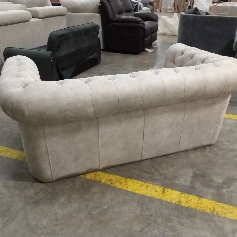 CHESTER CHESTERFIELD LEATHER LOOK 2 SEATER SOFA - PEBBLE RRP £799
