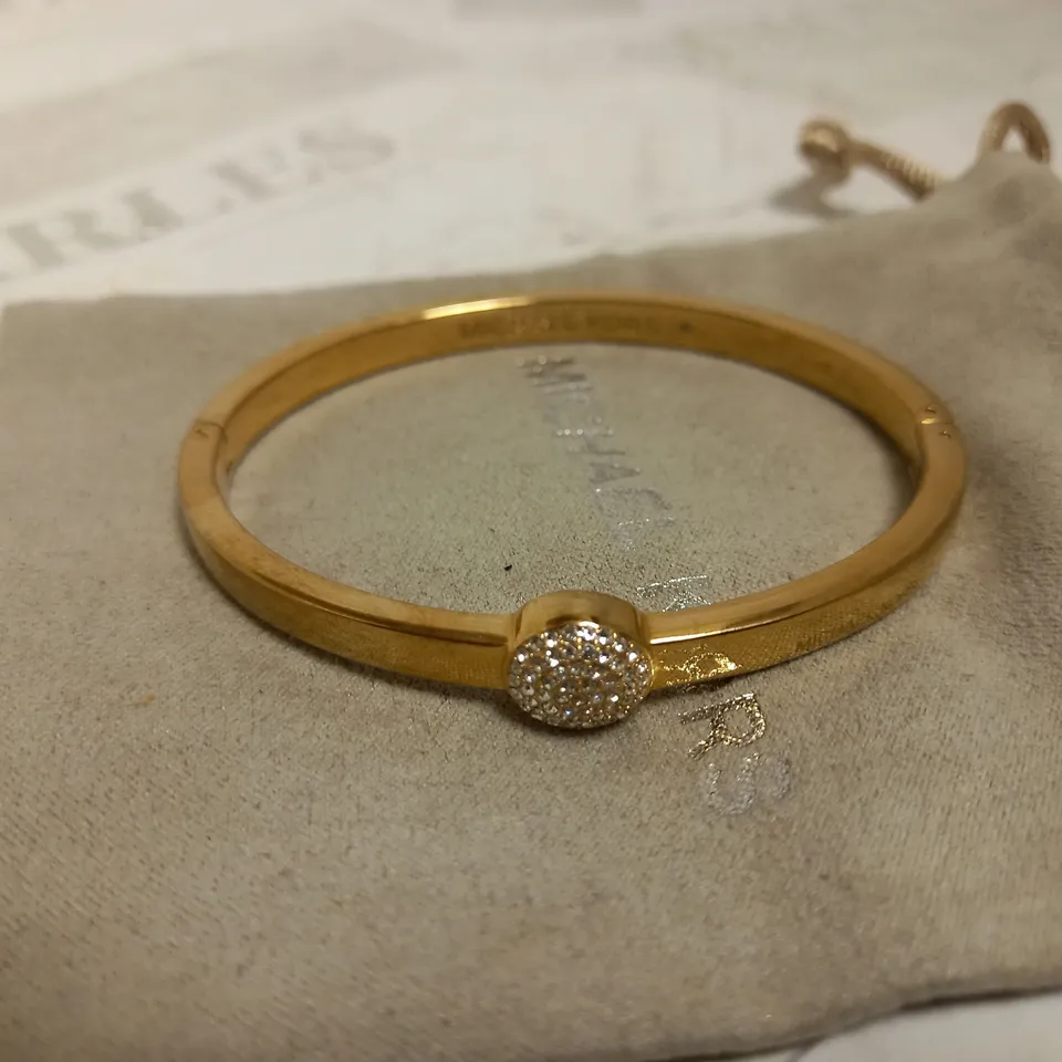 MICHAEL KORS-STYLE BANGLE