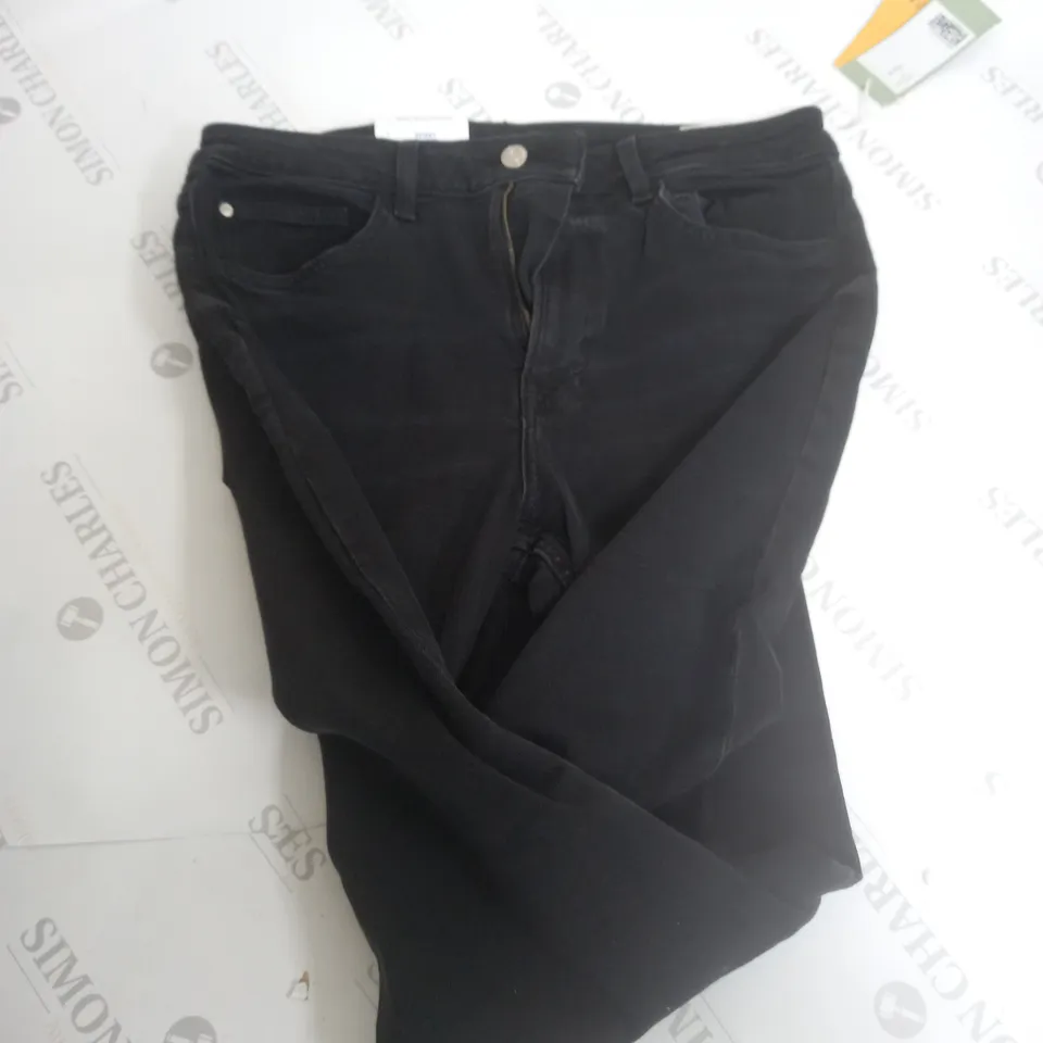 H&M SKINNY HIGH WAISTED BLACK JEANS - UK 14