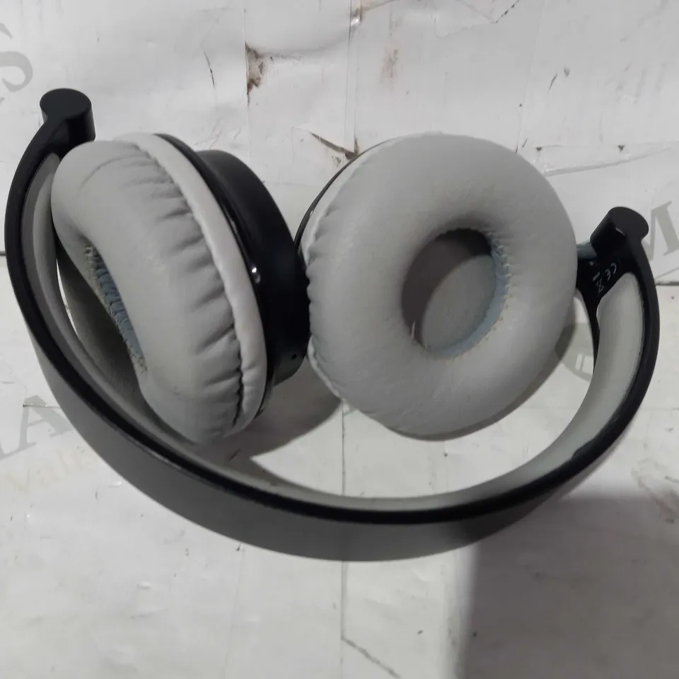 KITSOUND METRO WIRELESS HEADPHONES