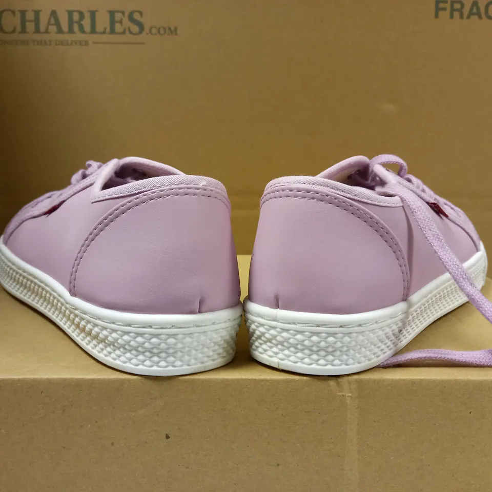 BOXED PAIR OF LEVIS RECYCLED LILAC SNEAKERS - SIZE 6.5