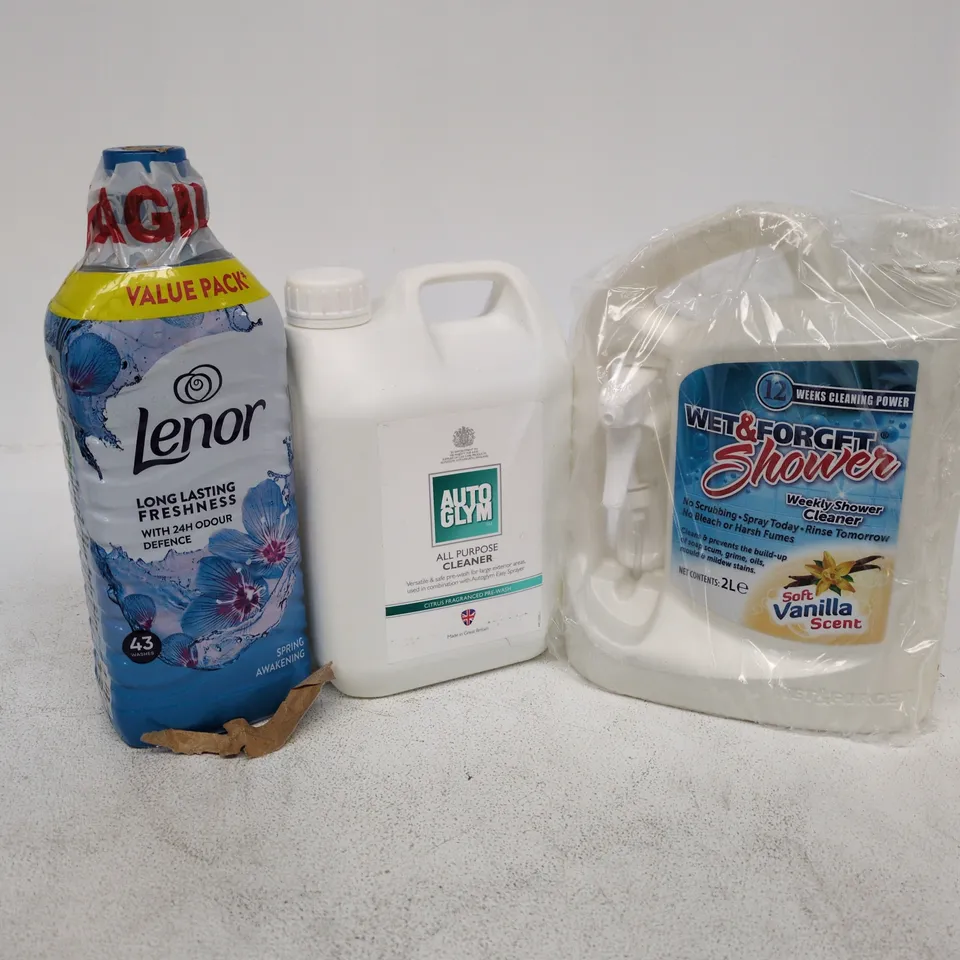 TOTE OF APPROXIMATELY 5 ASSORTED ITEMS TO INCLUDE AUTO GLYM CLEANER, LENOR SPRING AWAKENING, SHOWER CLEANER ETC