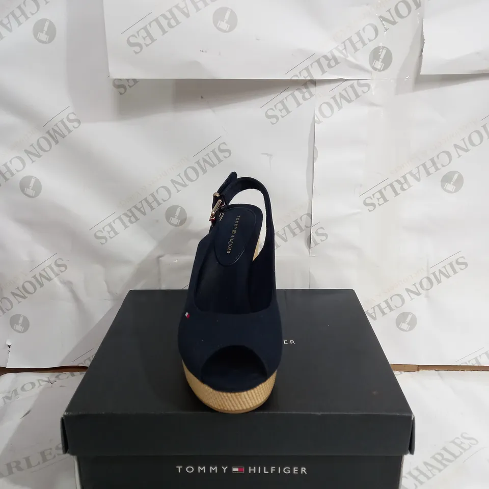 TOMMY HILFIGER ELENA WEDGE IN NAVY - SIZE 5