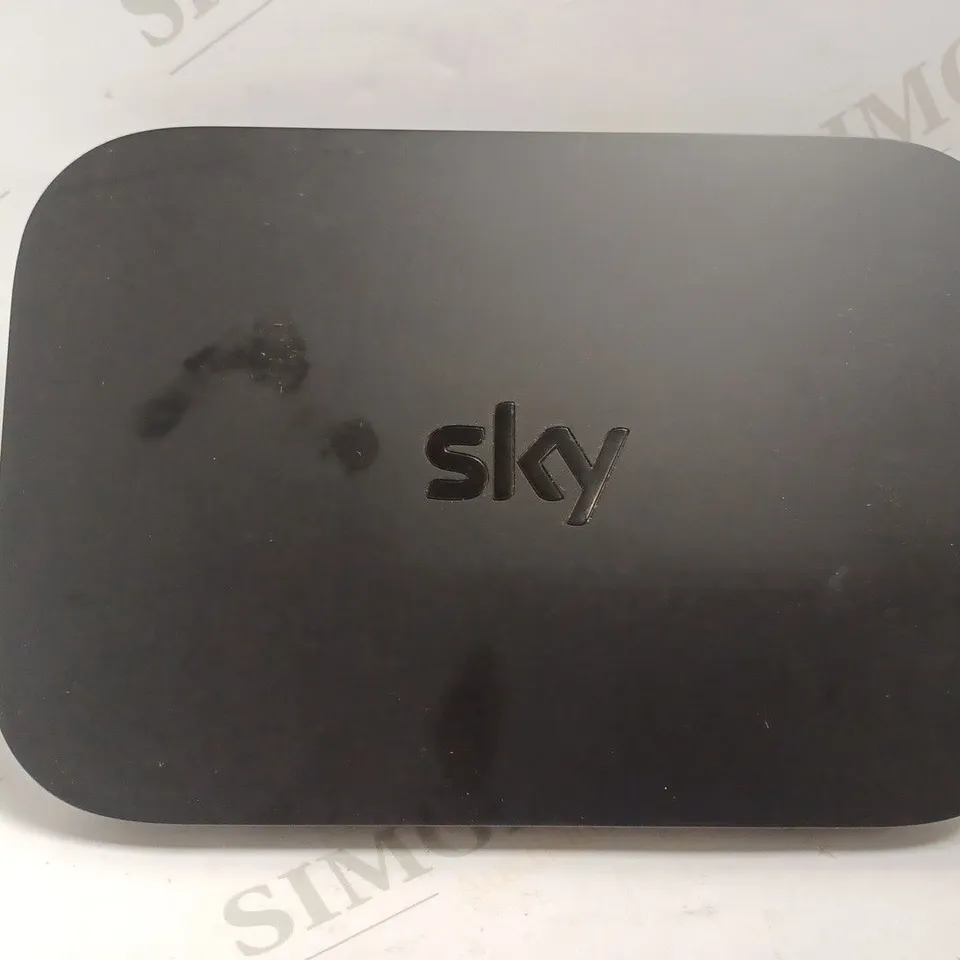 SKY Q SET TOP BOX - EM150