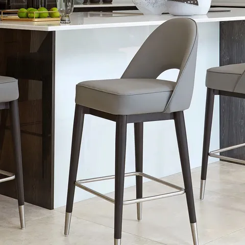 BOXED DANETTI CLOVER MID GREY FAUX LEATHER BAR STOOL (1 BOX)
