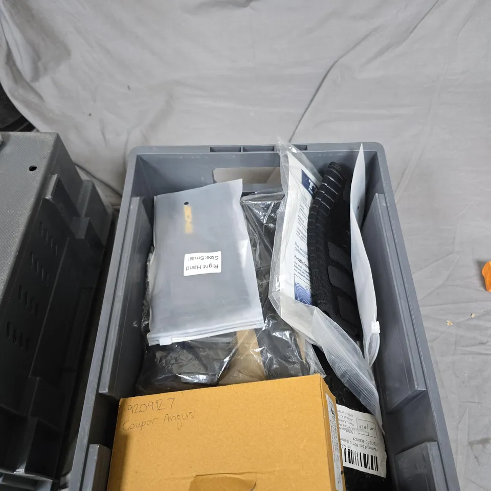 TOTE OF APPROXIMATELY 16 ASSORTED ITEMS TO INCLUDE: IR THERMOMETER 