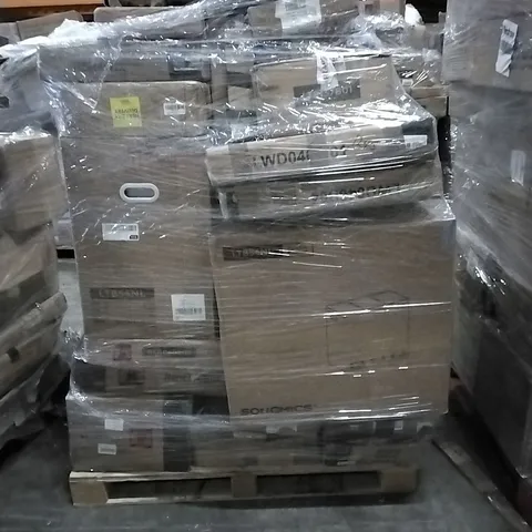 PALLET OF HOUSEHOLD ITEMS TO INCLUDE TRASH CAN, FABRIC WARDROBE,  GARMENT RACK, CORNER BRACKET AND OTHER ASSORTED ITEMS...