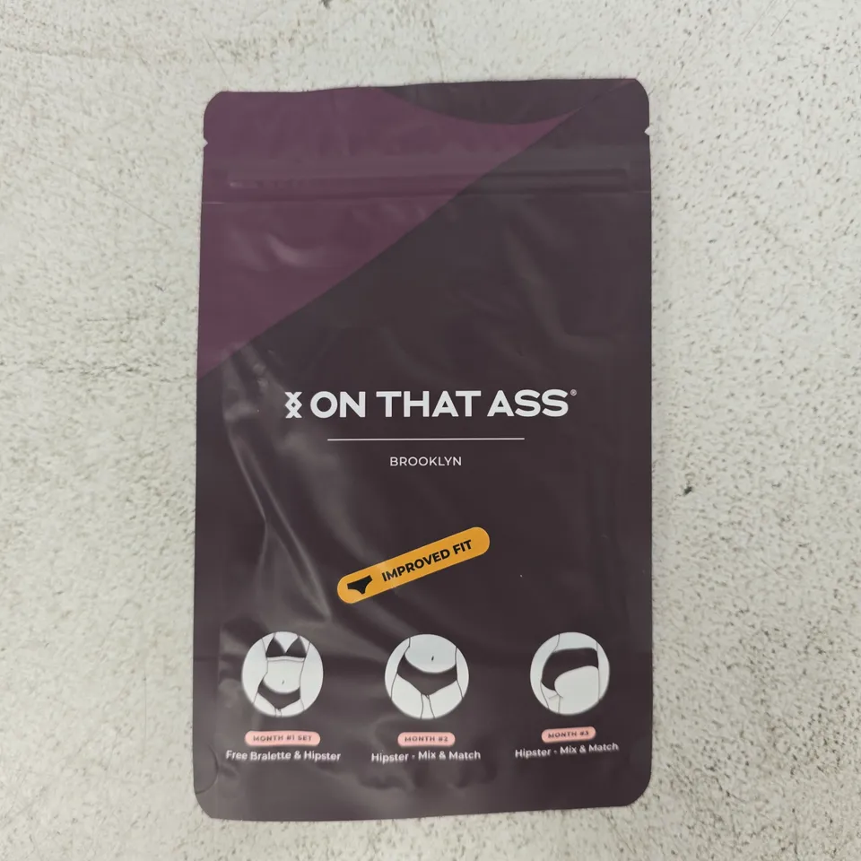 ON THAT ASS BROOKLYN HIPSTER WOMEN'S UNDERWEAR SIZE MEDIUM