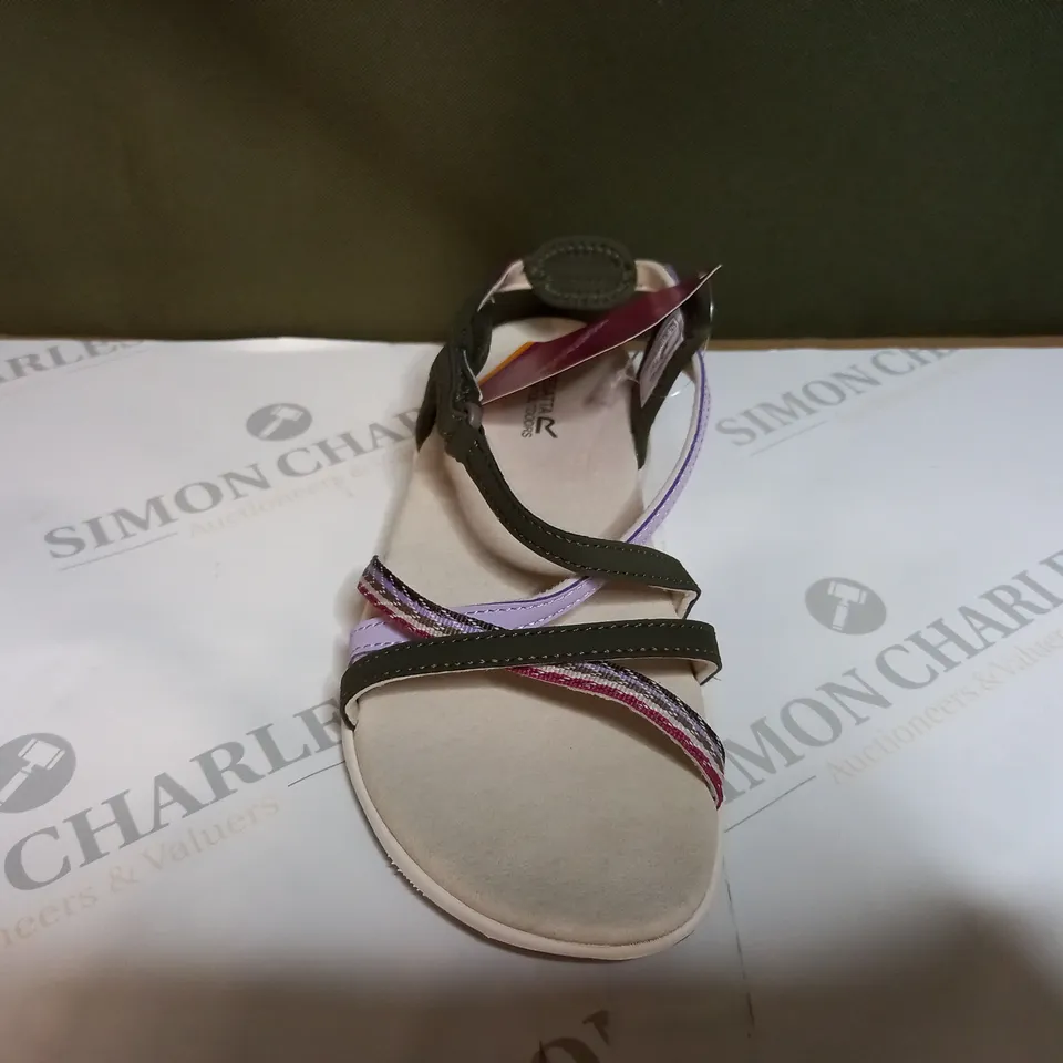 REGATTA LADY ROMA SANDALS SIZE 6