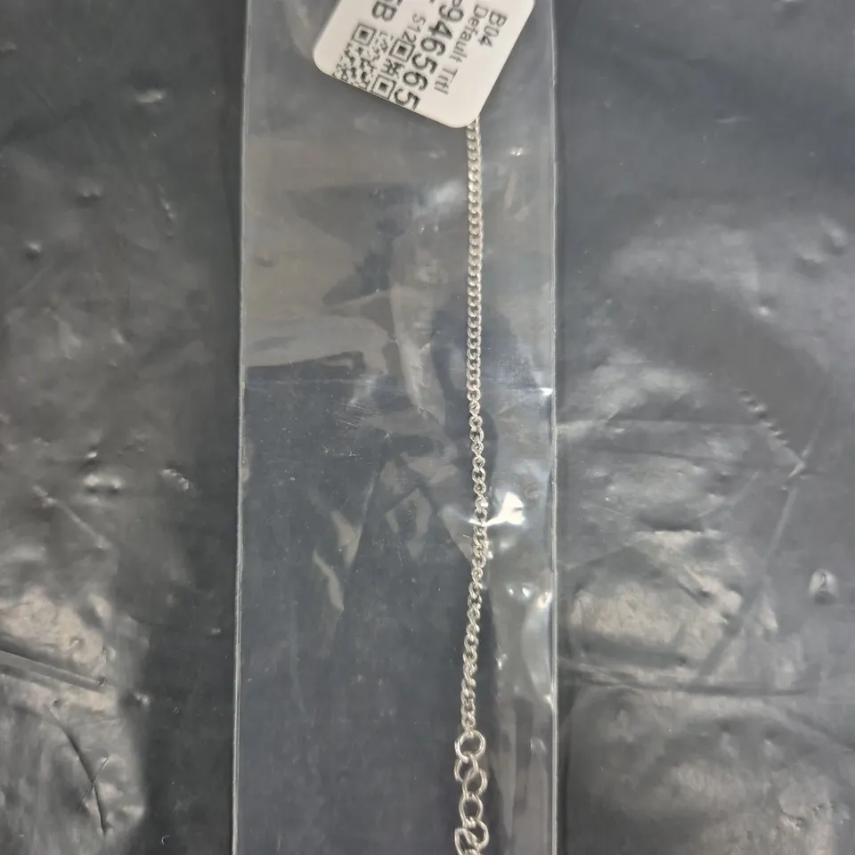 BOX OF APPROXIMATELY 50 YOSITHA CHAINS