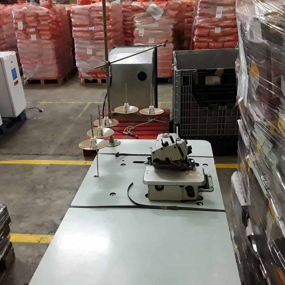 BROTHER MA4-B550A INDUSTRIAL THREAD OVERLOCKER SEWING MACHINE