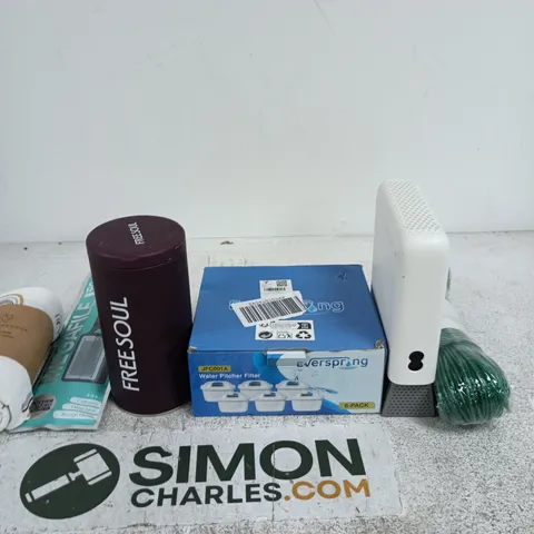 BOX OF APPROXIMATELY 25 ASSORTED ITEMS INCLUDING SOME CLOTH ROPE, EE SMART WIFI SW40J AND EVERSPRING WATER PITCHER FILTER