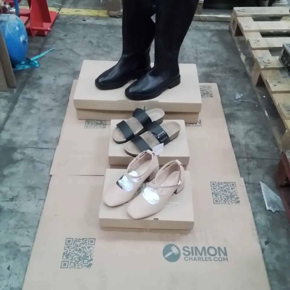 PALLET CONTAINING APPROXIMATELY 88X ASSORTED BRAND NEW DESIGNER SHOES INCLUDING: SIMPLY BE LONG BOOTS, JD WILLIAMS BLACK SANDALS, JD WILLIAMS BEIGE HEELS