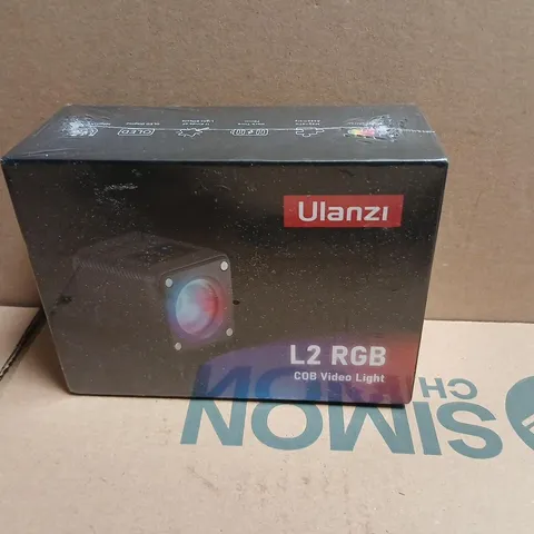 ULANZI L2 RGB COB VIDEO LIGHT – BOXED