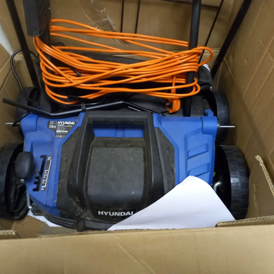 HYUNDAI SCARIFIER AND AERATOR HYSC1500E
