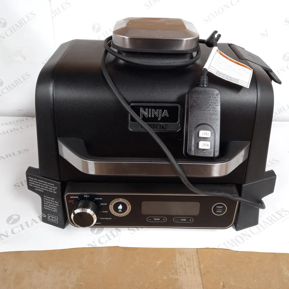 NINJA WOODFIRE ELECTRIC BBQ GRILL & SMOKER WITH AIR FRY FUNCTION OG701UKQ