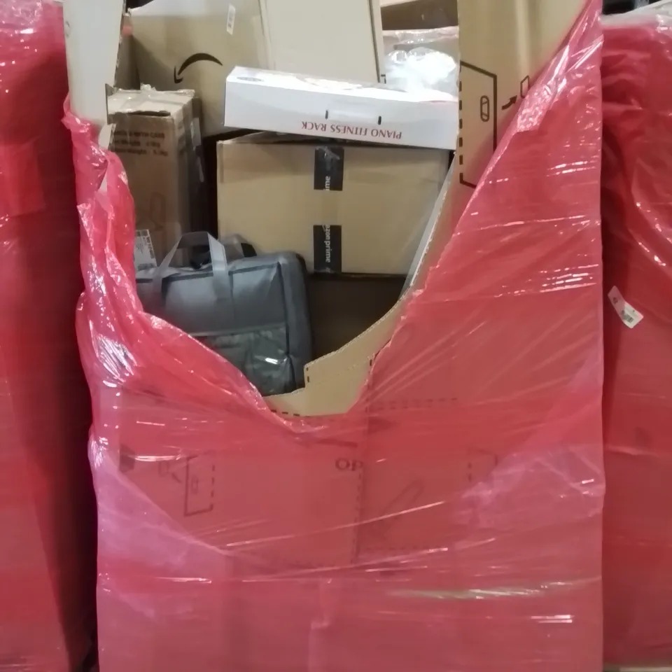 PALLET CONTAINING VARIOUS ASSORTED BOXED HOUSEHOLD ITEMS TO INCLUDE: BABY PLAY MAT, WEIGHTED BLANKET,  TOILET SEAT AND FRAME, ROLLER BLINDS AND LOTS MORE UNMARKED BOXED ITEMS 