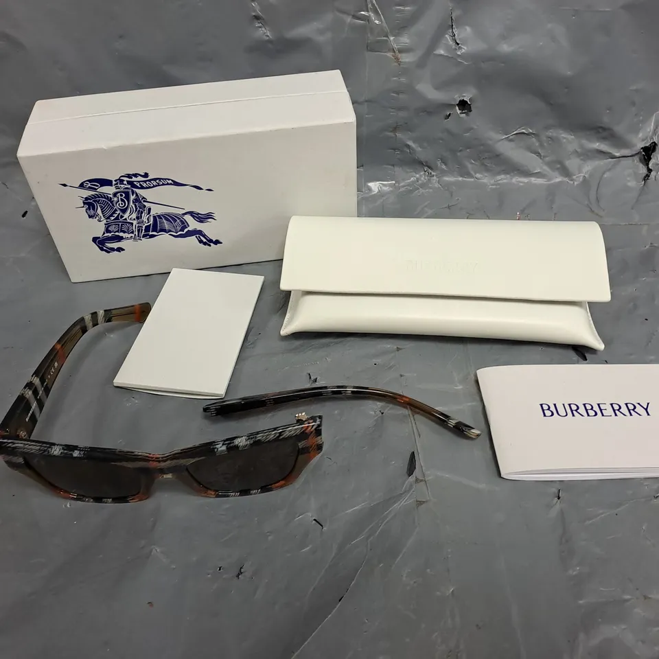 BURBERRY 0BE4441U CAT EYE SUNGLASSES