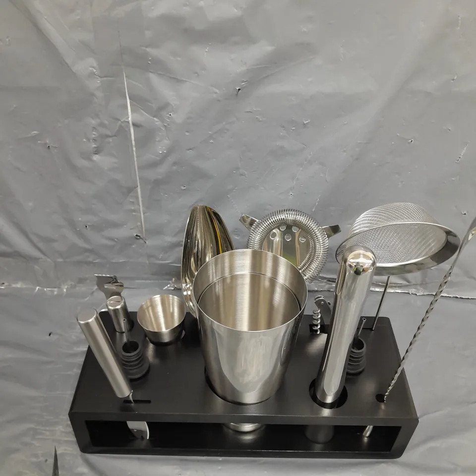 BOXED HIGHBALL AND CHASER PREMIUM BAREWARE SET 