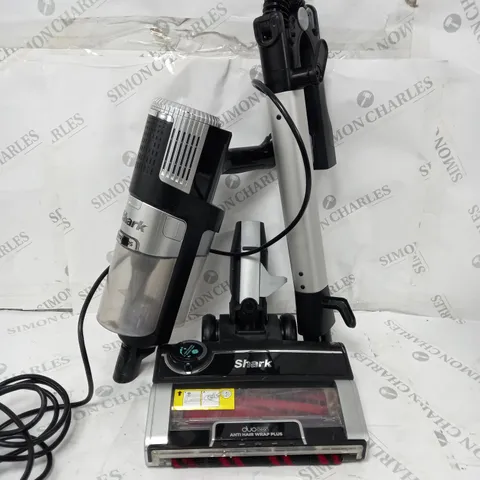 SHARK STRATOS ANTI HAIR WRAP PET PRO VACUUM CLEANER