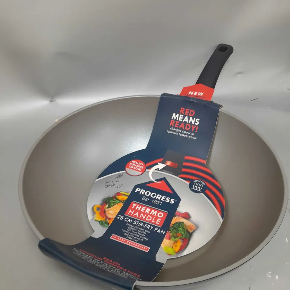 THERMO HANDLE 28CM NON-STICK STIR-FRY PAN