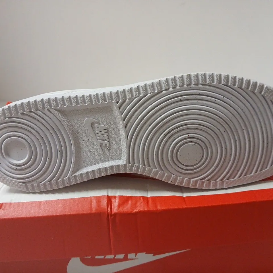 BOXED PAIR OF NIKE AIR FORCE 1 LOW WHITE SNEAKERS - UK SIZE 6.5