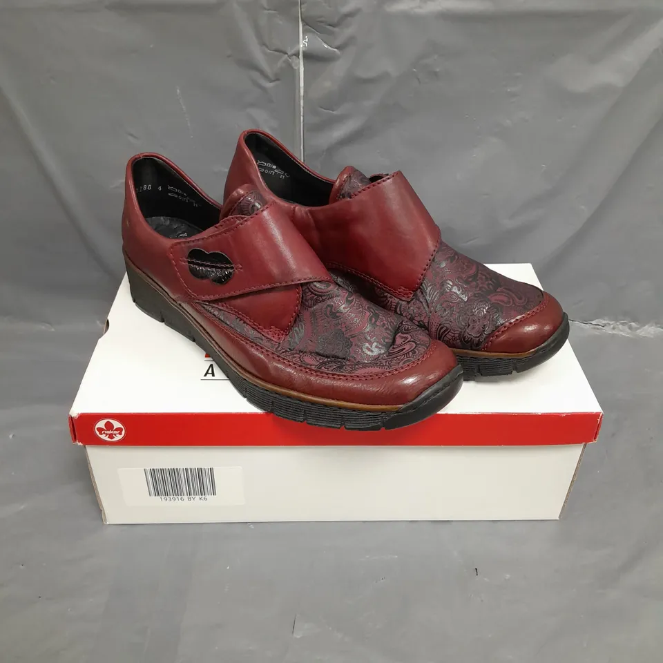 BOXED PAIR OF RIEKER VINO RED WOMENS CASUAL SHOES - 6