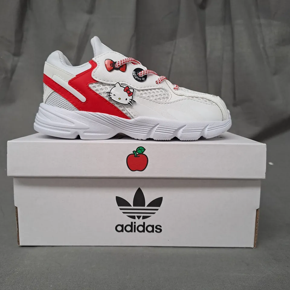 BOXED PAIR OF ADIDAS HELLOW KITTY KIDS SHOES IN WHITE/RED UK SIZE 8.5