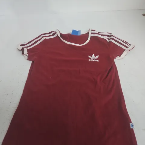 ADIDAS MAROON TβSHIRT WITH WHITE 3βSTRIPES - 10