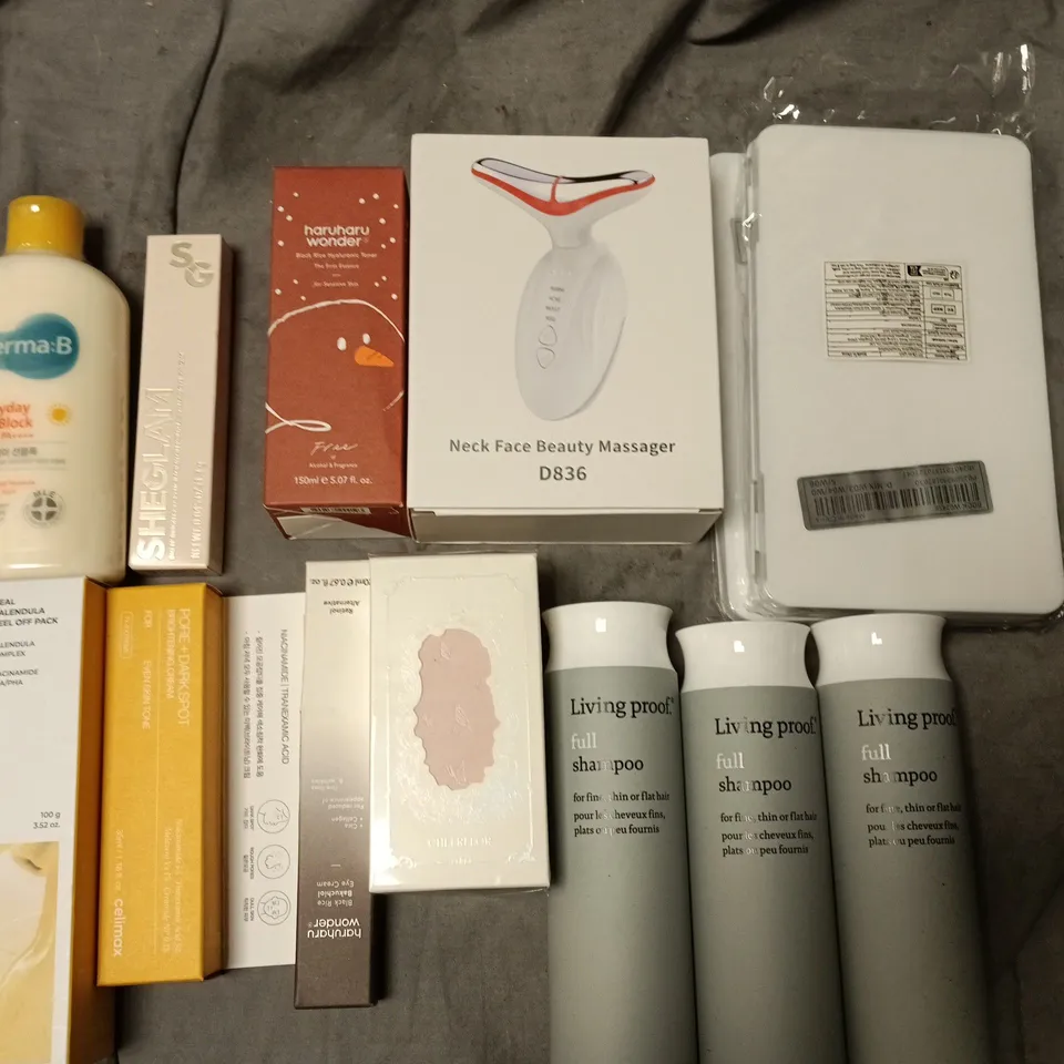 LOT OF APPROXIMATELY 20ASSORTED HEALTH AND BEAUTY ITEMS TO INCLUDE LIVING PROOF FULL SHAMPOO,BEAUTY MASSAGER AND APRIL SKIN PEEL OFF PACK
