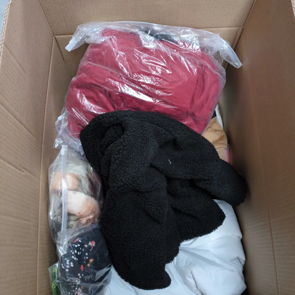 BOX OF APPROXIMATELY 15 ASSORTED CLOTHING ITEMS TO INCLUDE XMAS JUMPER, RED WAISTCOAT, JEANS, GREEN FLEECE JACKET ETC