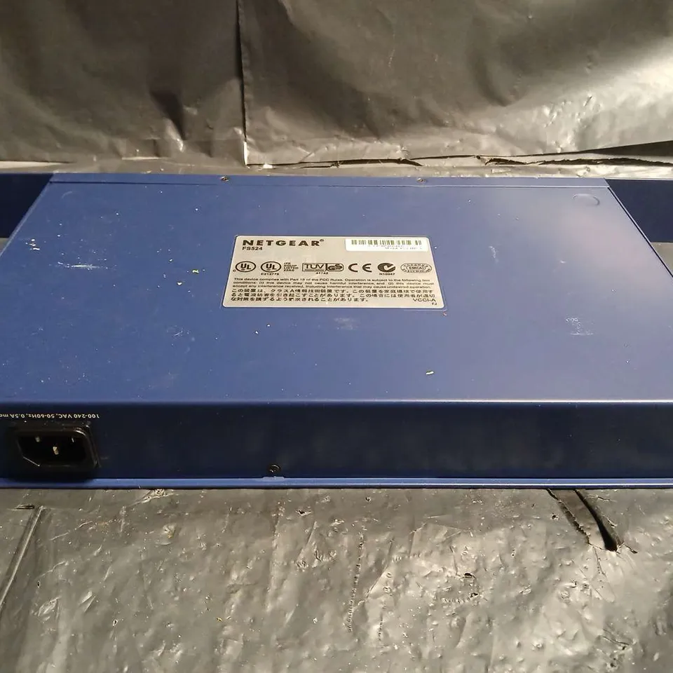 NETGEAR FS524 24-PORT FAST ETHERNET SWITCH