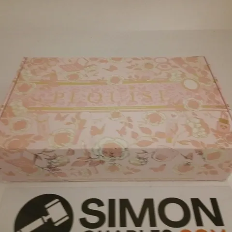 BOXED P.LOUISE MYSTERY GIFT BOX