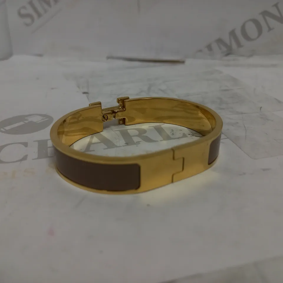 HERMES-STYLE GOLD PLATED BANGLE