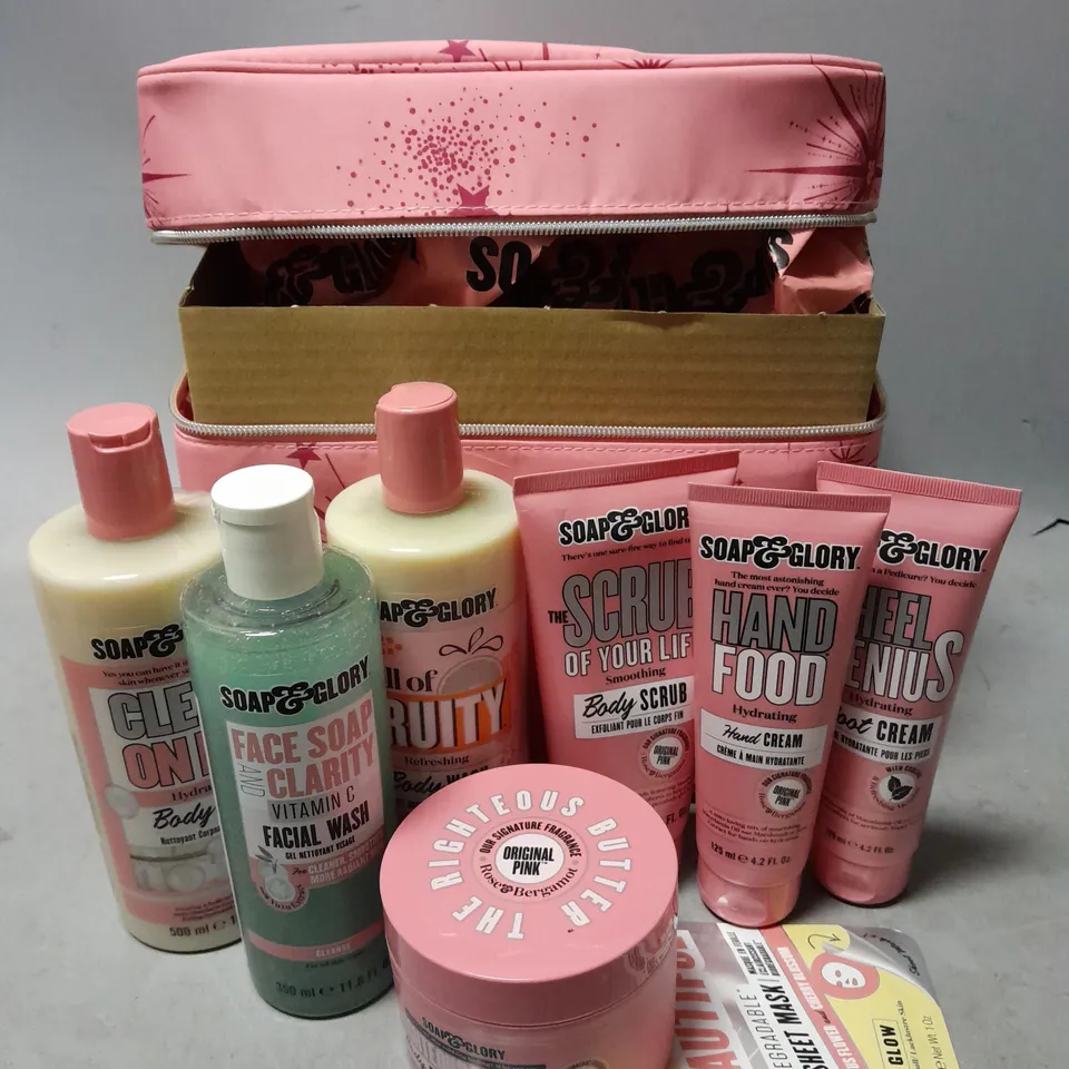 Soap & Glory Soak In The Sparkle Gift Set