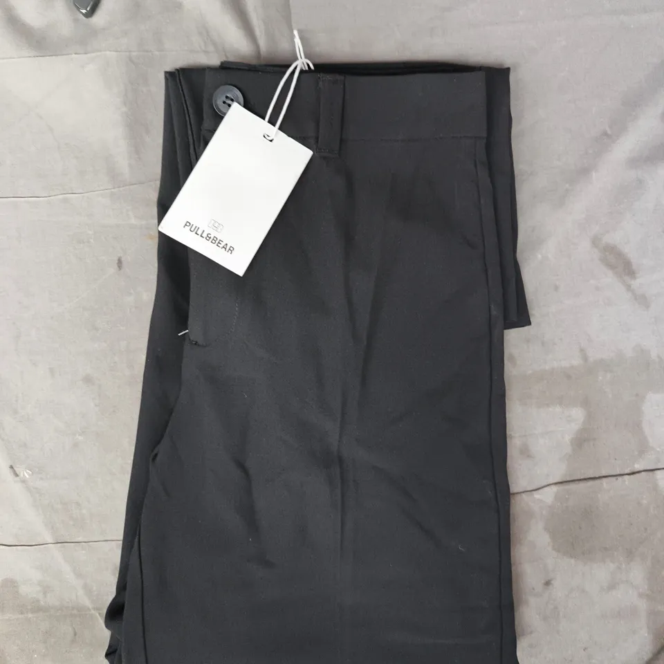 PULL & BEAR TROUSERS IN BLACK SIZE UK 8