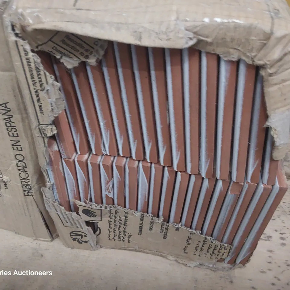 PALLET OF 166 METRO FLAT WHITE CERAMIC TILES 10cm X 30cm (5m2)