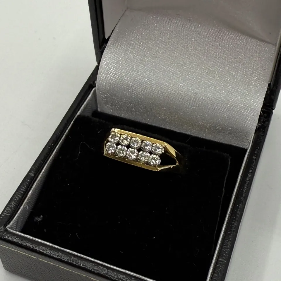 18CT YELLOW GOLD TWO ROW RING SET WITH NATURAL DIAMONDS