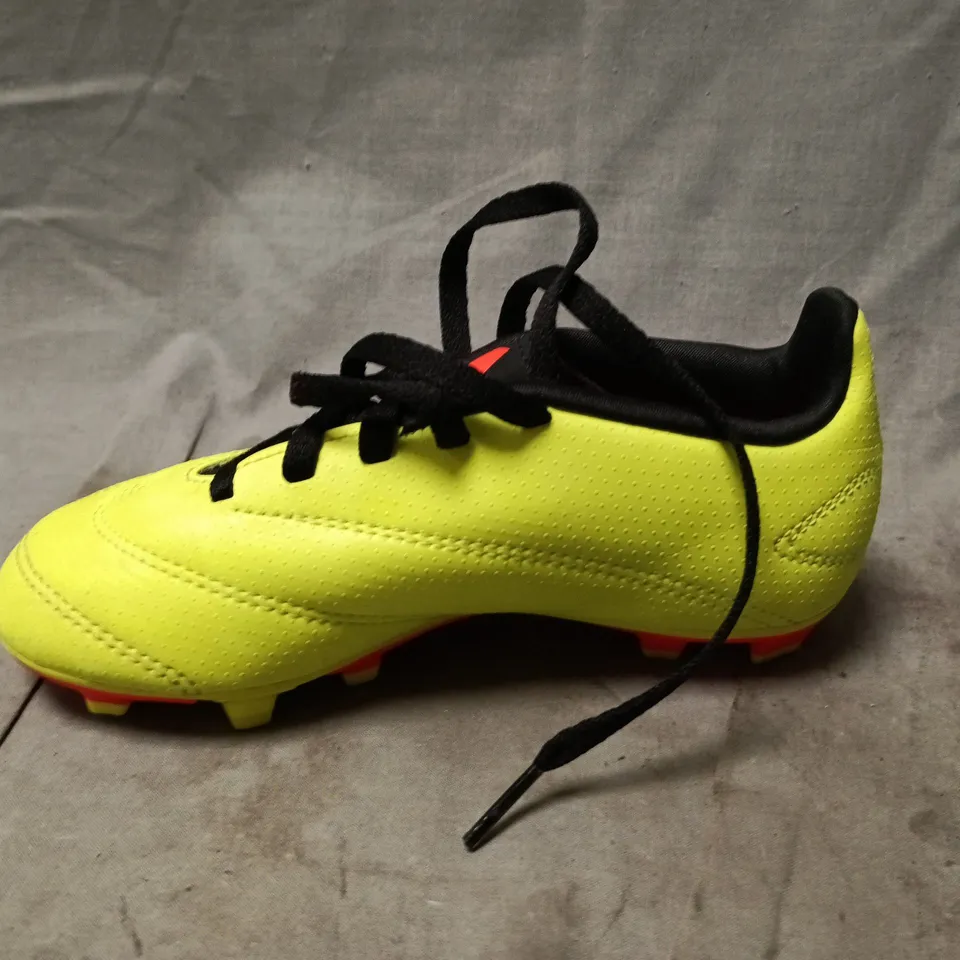 ADIDAS PREDATOR FOOTBALL BOOTS – NEON YELLOW/BLACK (KIDS) - UK 11.5K