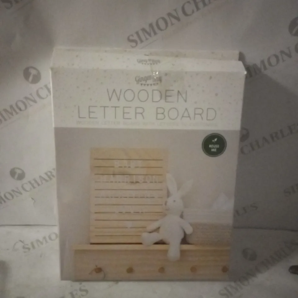 BOXED LETTER BOARD - RECTANGULAR WITH WHITE LETTERS - BOXED
