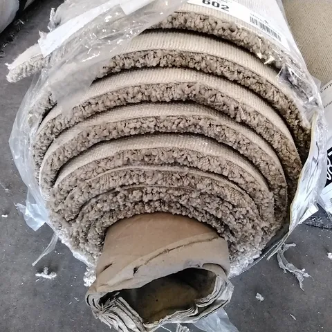 ROLL OF QUALITY ULTIMATE IMPRESSIONS BARONIAL APPROXIMATELY 5.20 X 5M CARPET