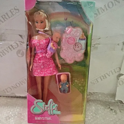 STEFFI LOVE BABYSITTER DOLL – PINK BOXED SET
