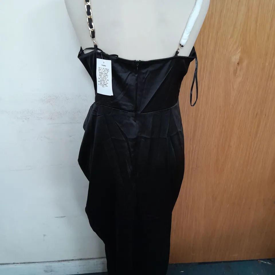 QUIZ SATIN RUCHED MAXI DRESS IN BLACK WITH GOLD CHAIN STRAPS SIZE 14 RRP £44.99