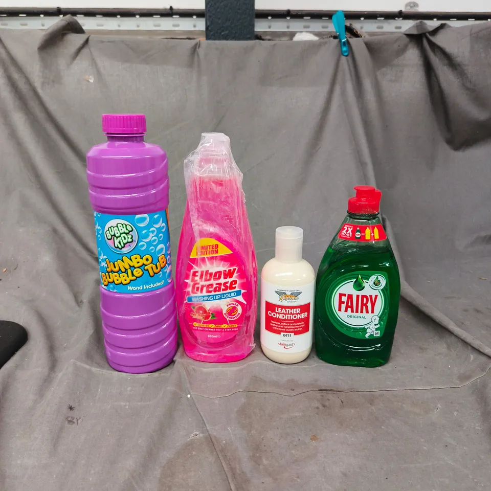 TOTE OF APPROXIMATELY 15 HOUSEHOLD LIQUIDS TO INCLUDE COMFORT FABRIC SOFTENER, FAIRY WASHING UP LIQUID AND LEATHER CONDITIONER