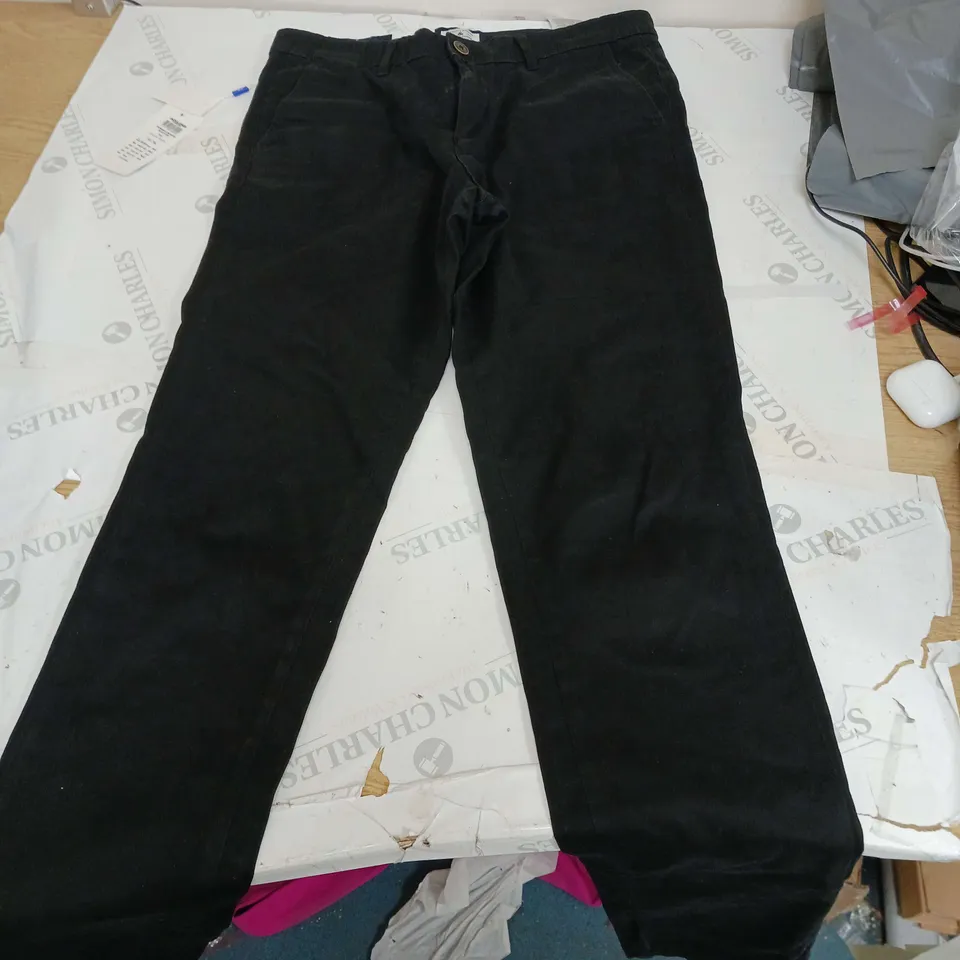 JACK & JONES BLACK JEANS SIZE 30 34