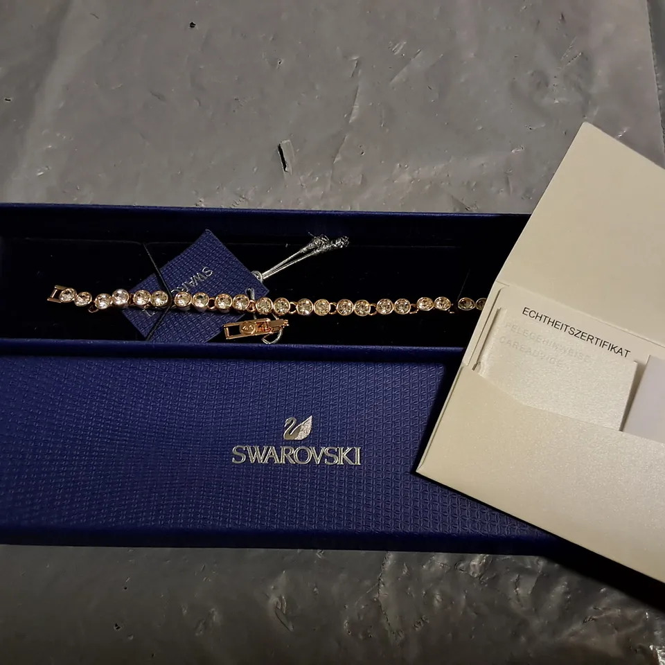 SWAROVSKI BRACELET IN BOX