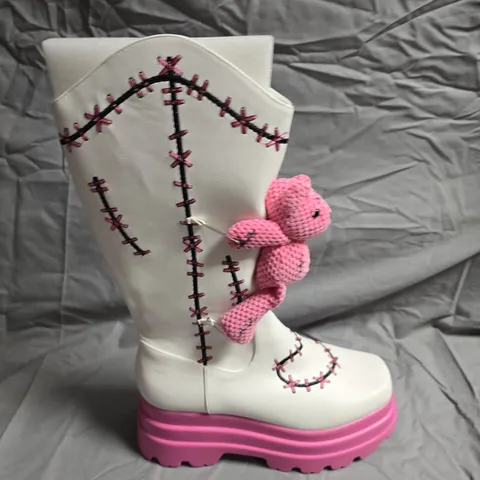 BOXED PAIR OF KOI FOOTWEAR TWISTED TEDDY LONG BOOTS - UK SIZE 8